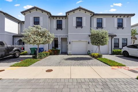 Photo of 13043 SW 286th Way, Homestead, FL 33033 (MLS # A11967589)