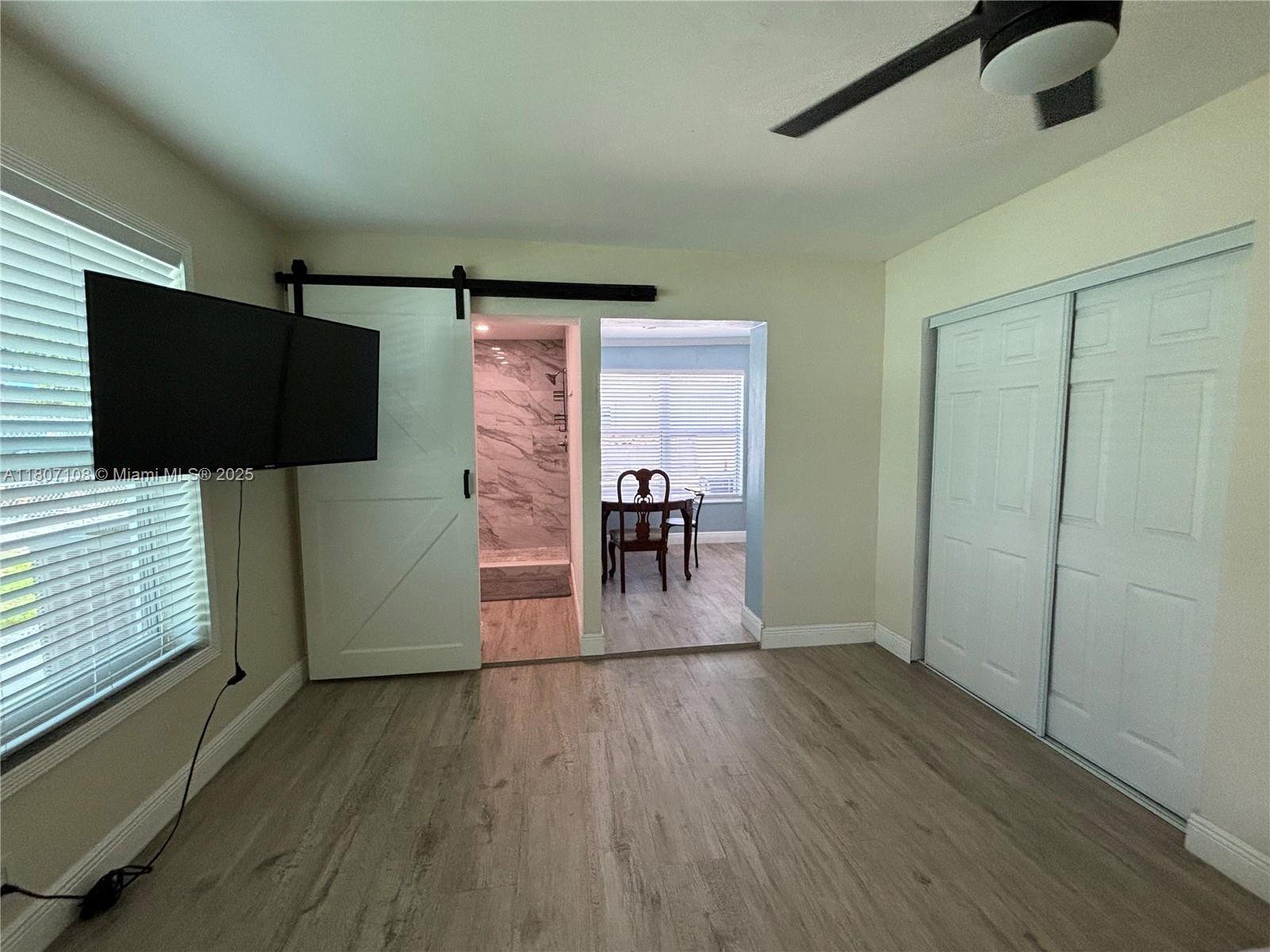 15050 Pierce St 1, Miami, Broward County, Florida - 1 Bedrooms  
1 Bathrooms - 