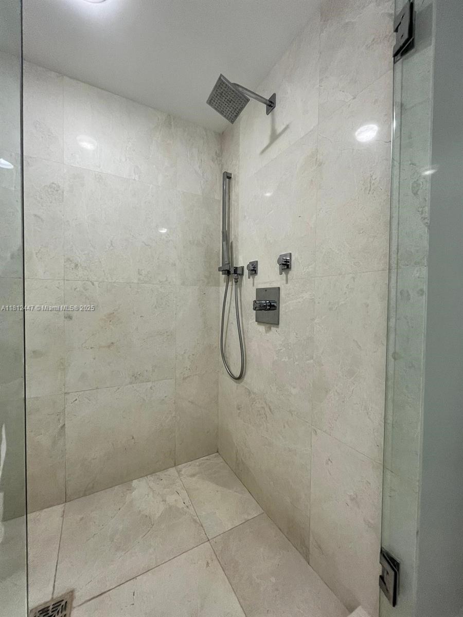 MARINA PALMS RESIDENCES N - Residential