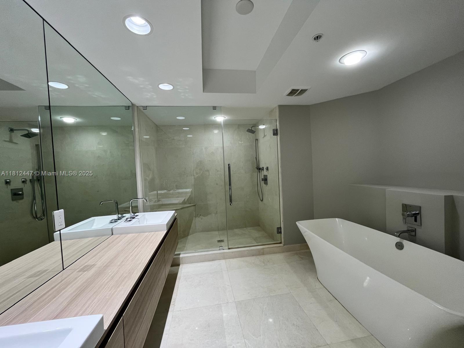 MARINA PALMS RESIDENCES N - Residential