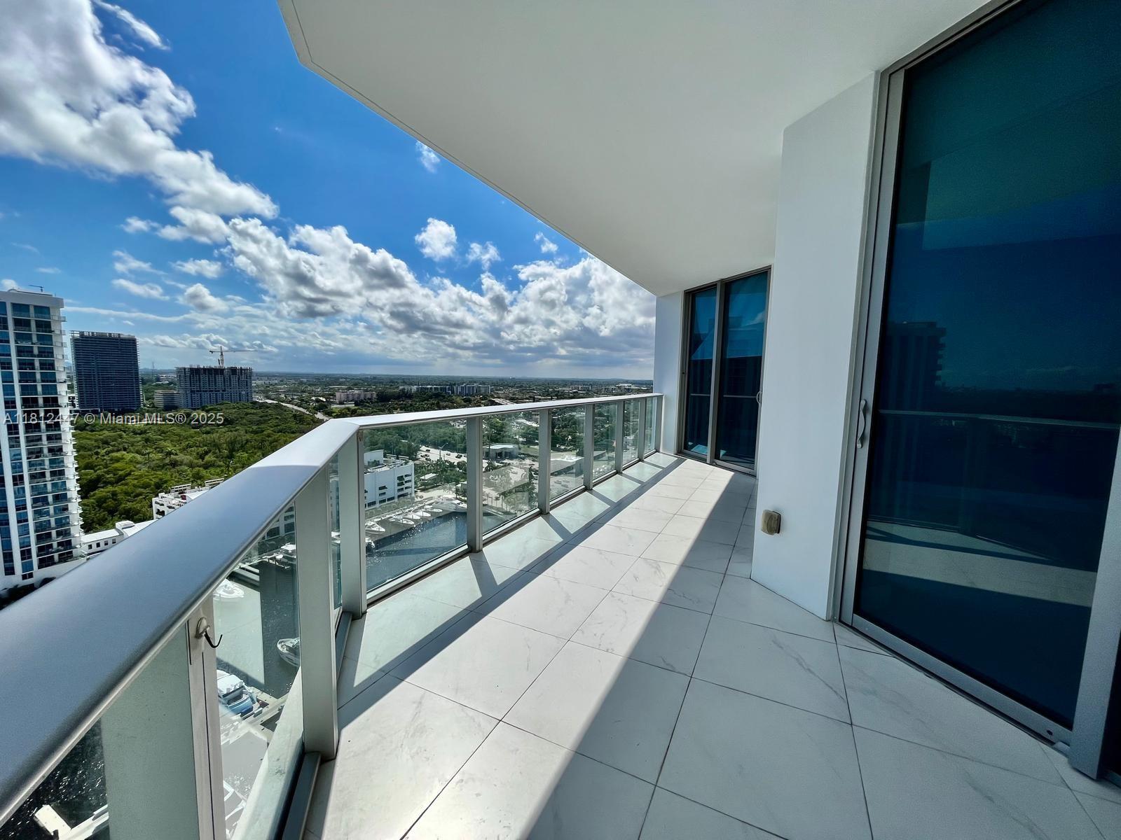 17301 Biscayne Blvd 2105
