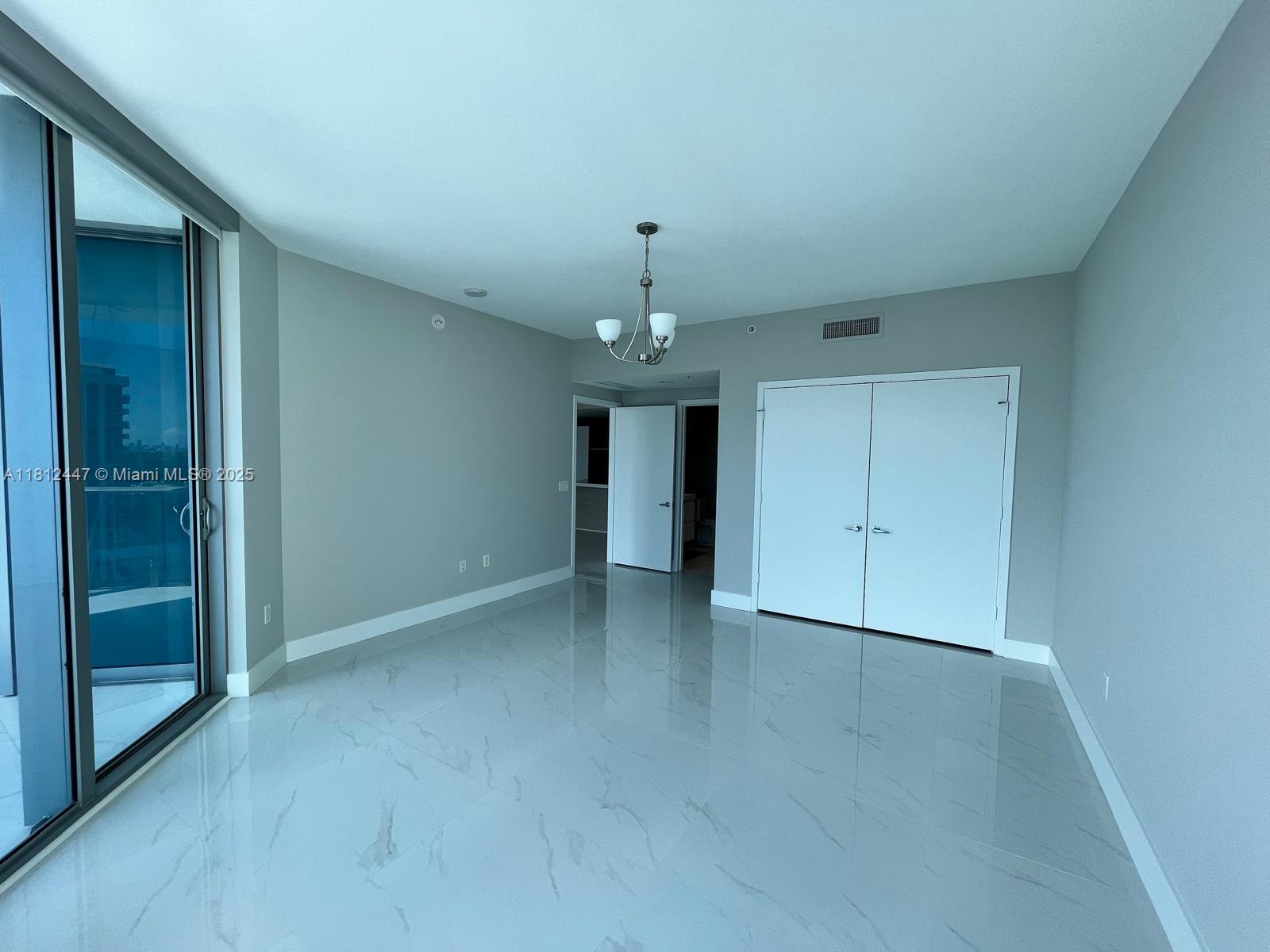 MARINA PALMS RESIDENCES N - Residential