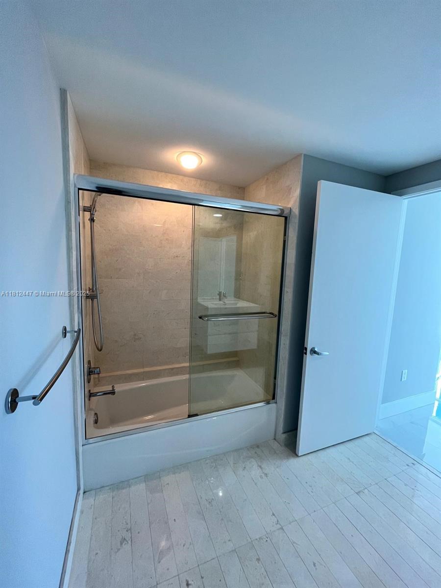 MARINA PALMS RESIDENCES N - Residential