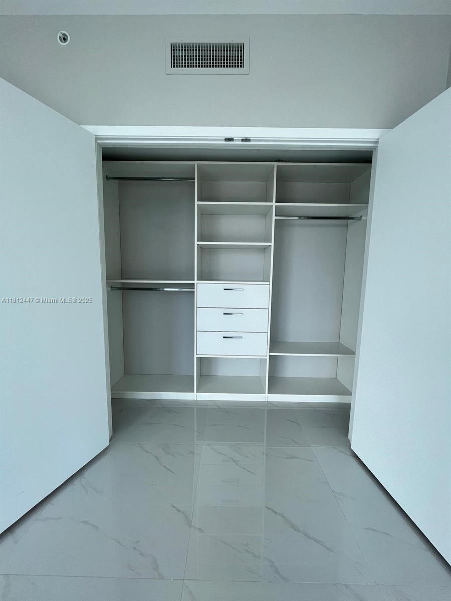 MARINA PALMS RESIDENCES N - Residential