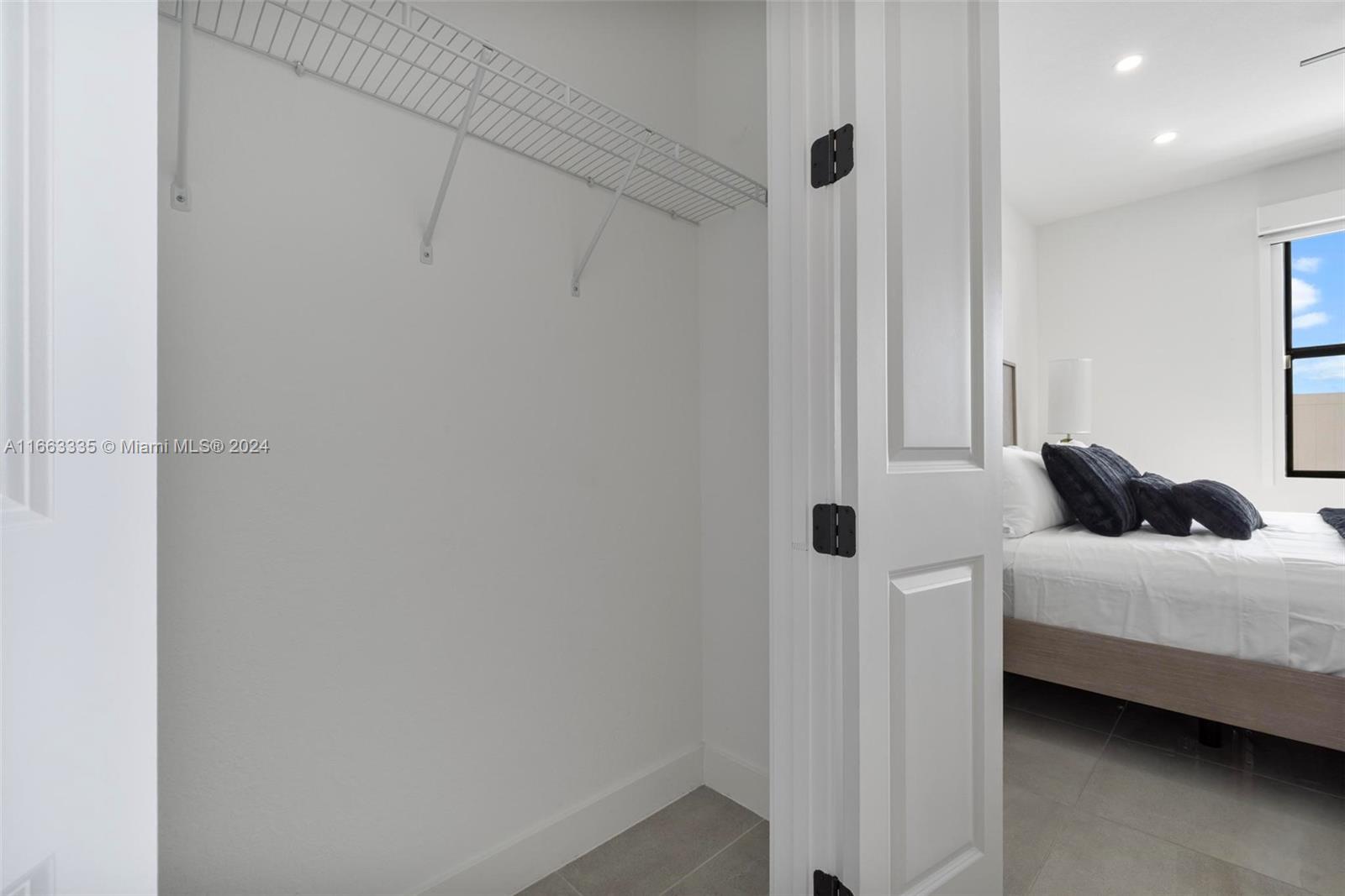 MC RESIDENTIAL - Residential