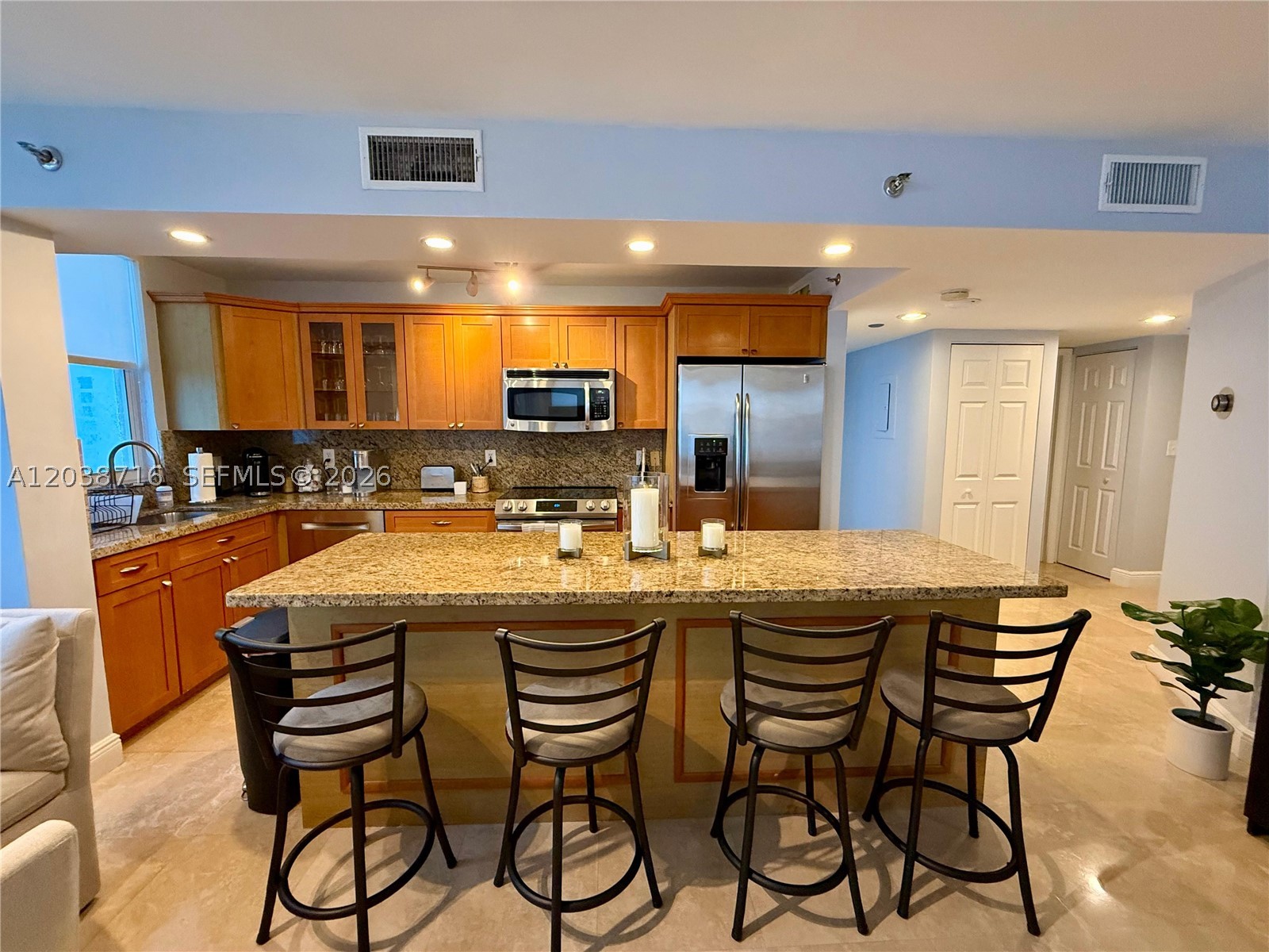 770 Claughton Island Dr 2016