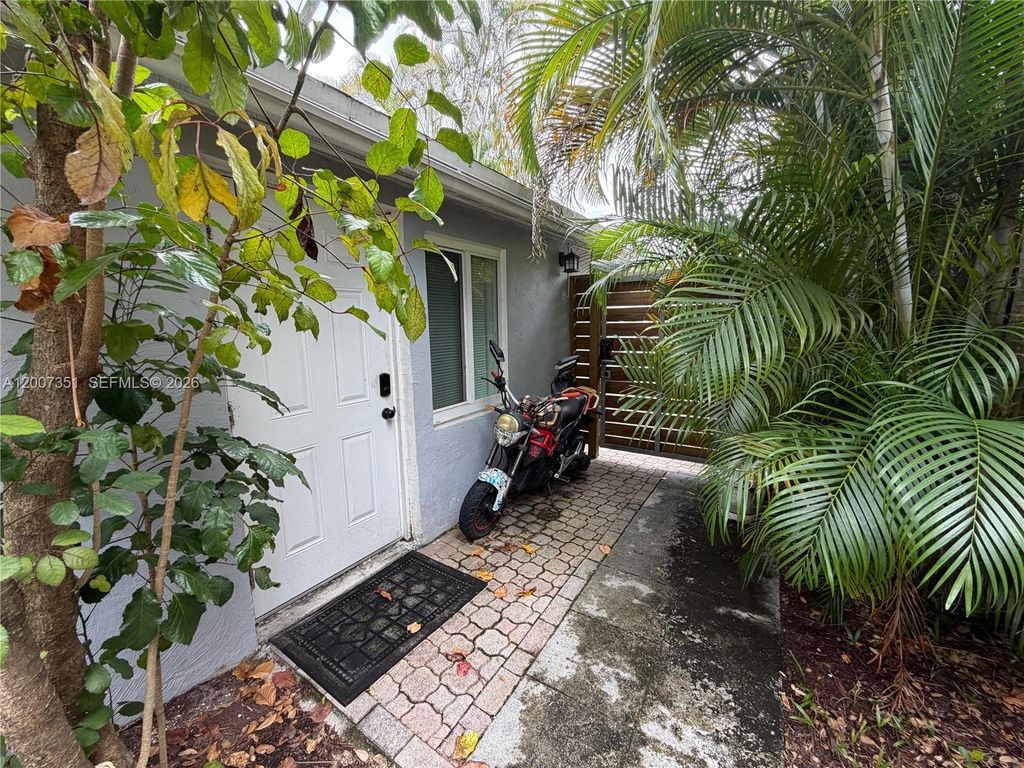 Photo of 1823 SW 22nd St, Fort Lauderdale, FL 33315 (MLS # A12007351)