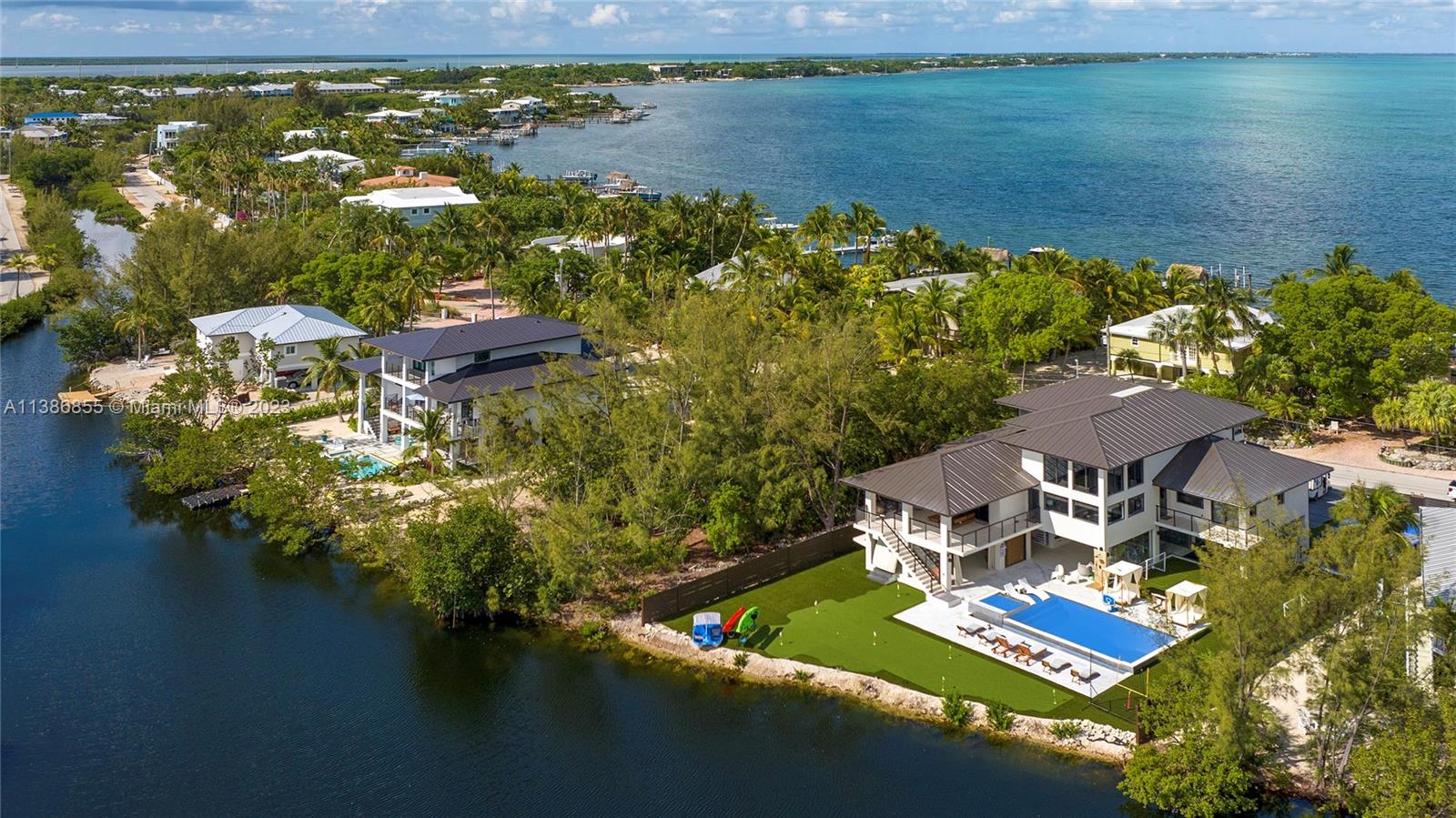 Property for Sale at 32 N Bounty Lane, Key Largo, Monroe County, Florida - Bedrooms: 5 
Bathrooms: 5  - $3,299,000