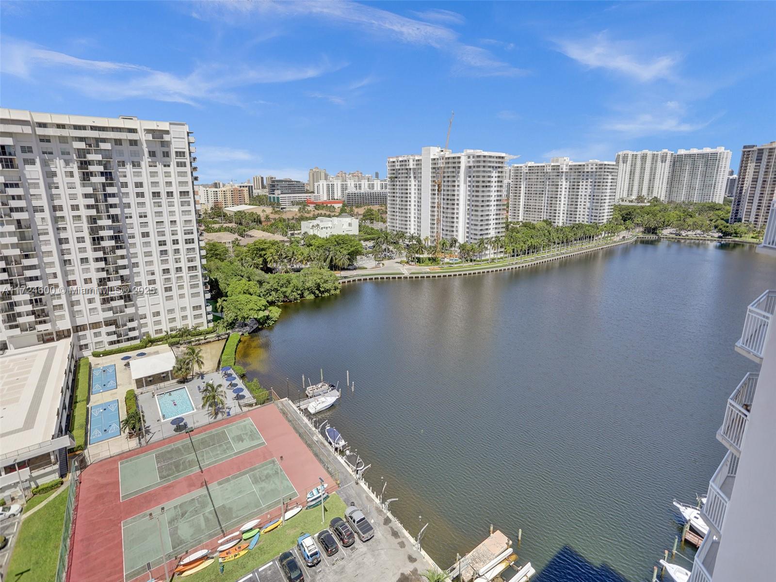 DEL PRADO MARINA - Residential