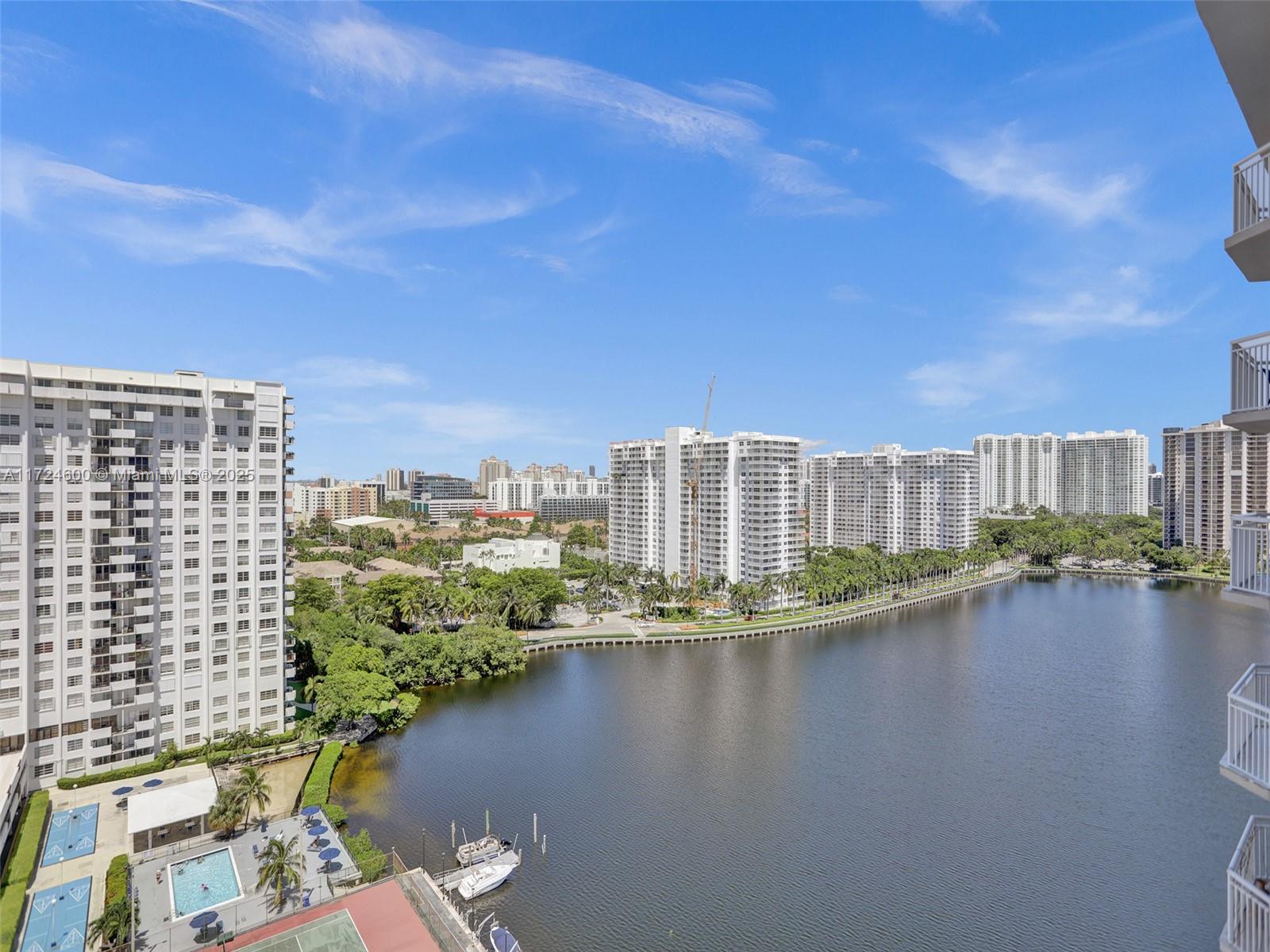 DEL PRADO MARINA - Residential