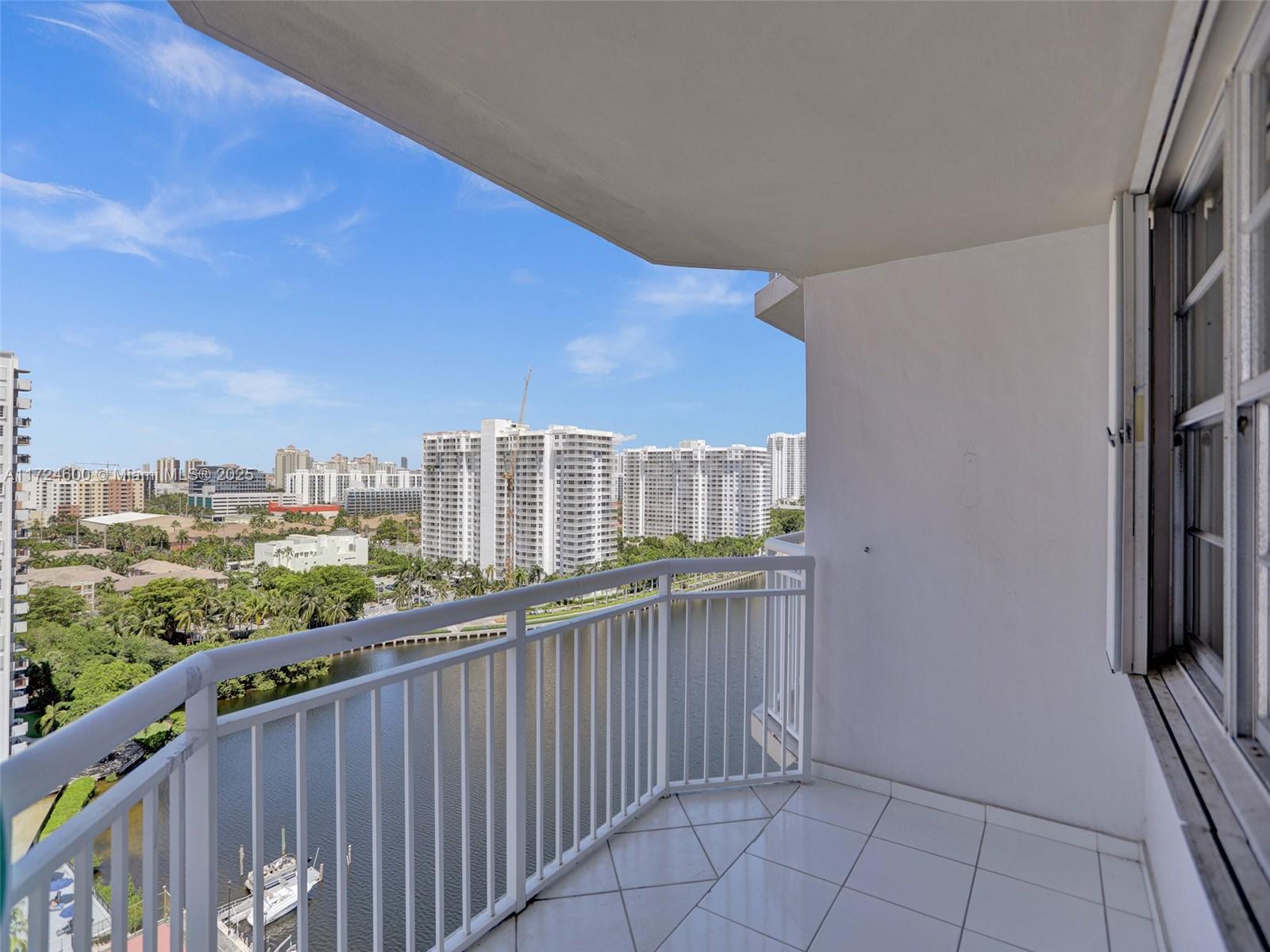 DEL PRADO MARINA - Residential