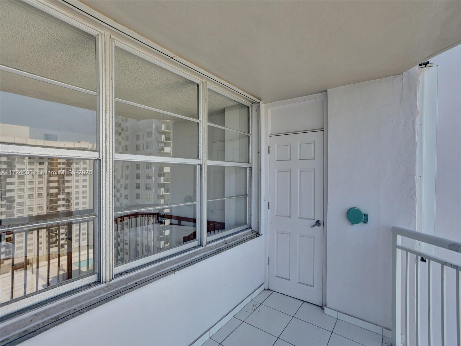 DEL PRADO MARINA - Residential