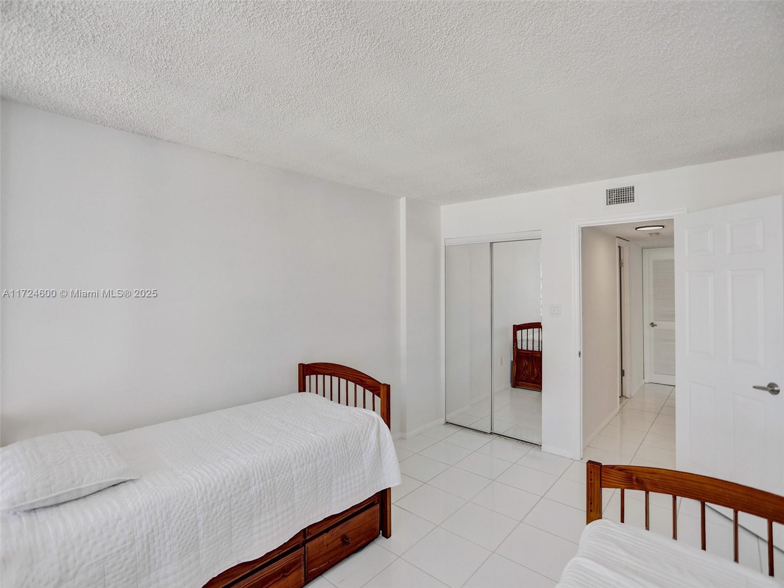 DEL PRADO MARINA - Residential