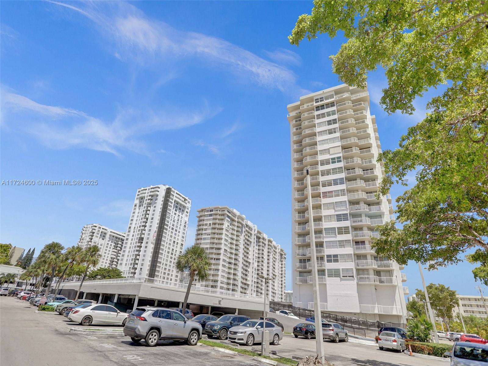 DEL PRADO MARINA - Residential