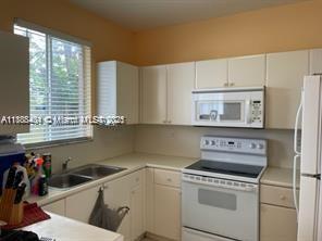 SHOMA TOWNHOMES AT KEYSCO - Residential