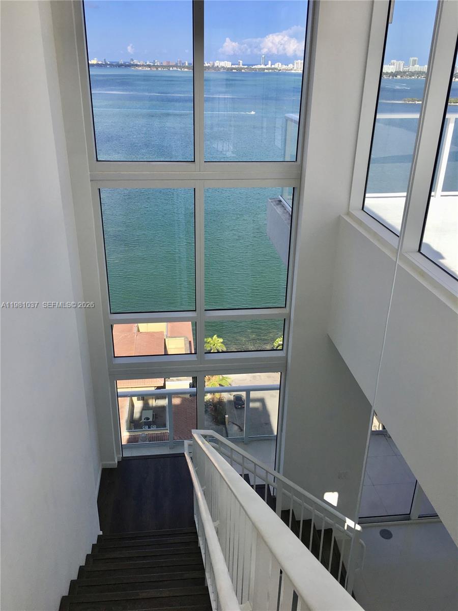 THE CRIMSON CONDO - Residential Lease