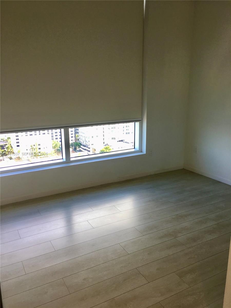 THE CRIMSON CONDO - Residential Lease