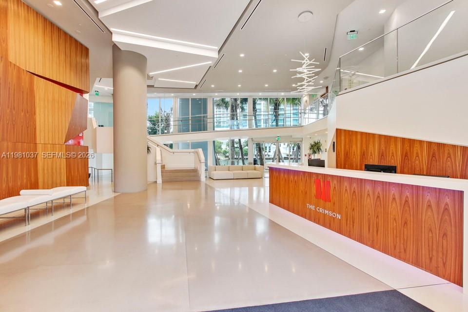 THE CRIMSON CONDO - Residential Lease