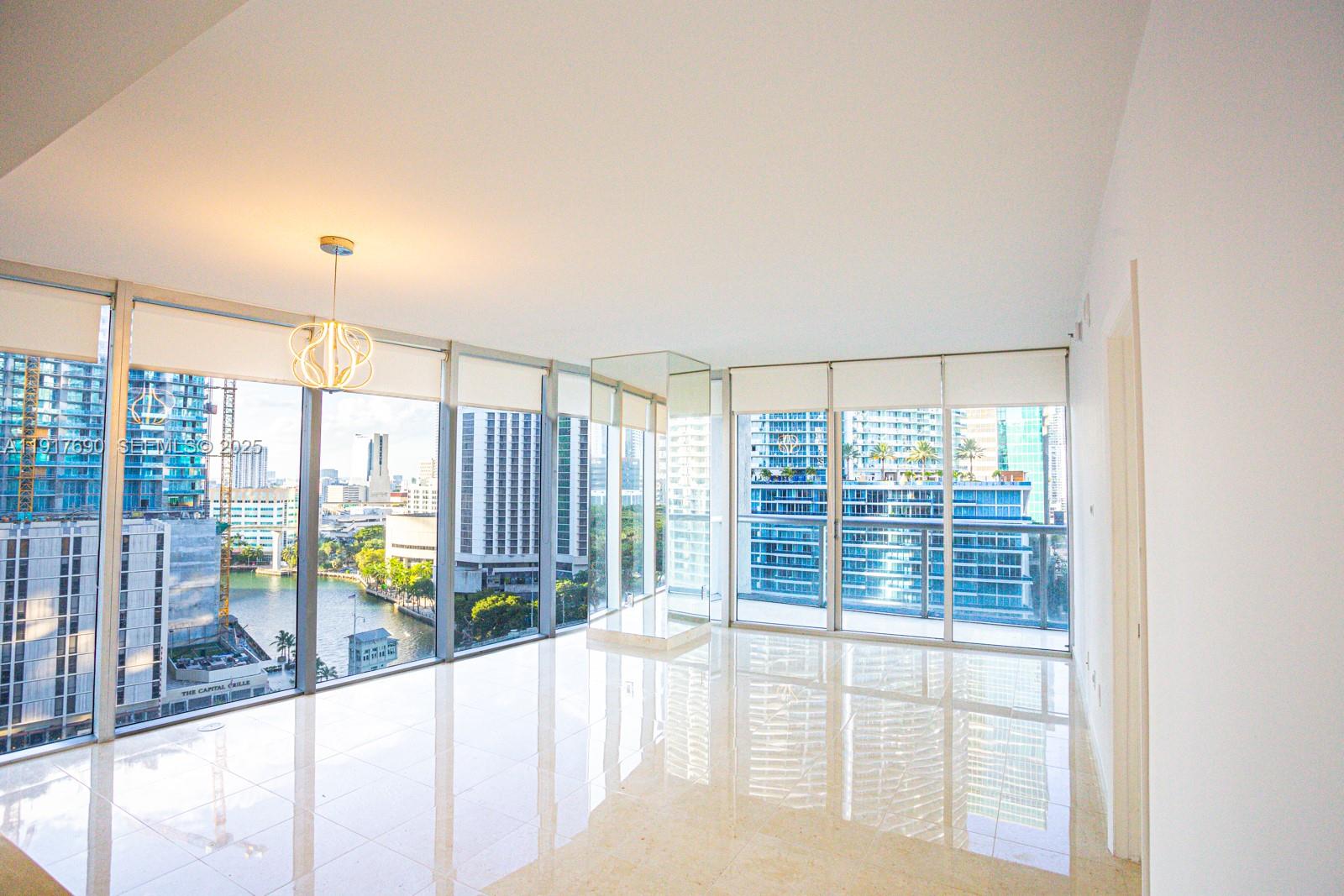 475 Brickell Ave 1615