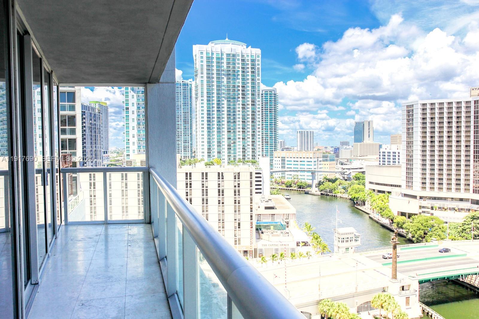 475 Brickell Ave 1615