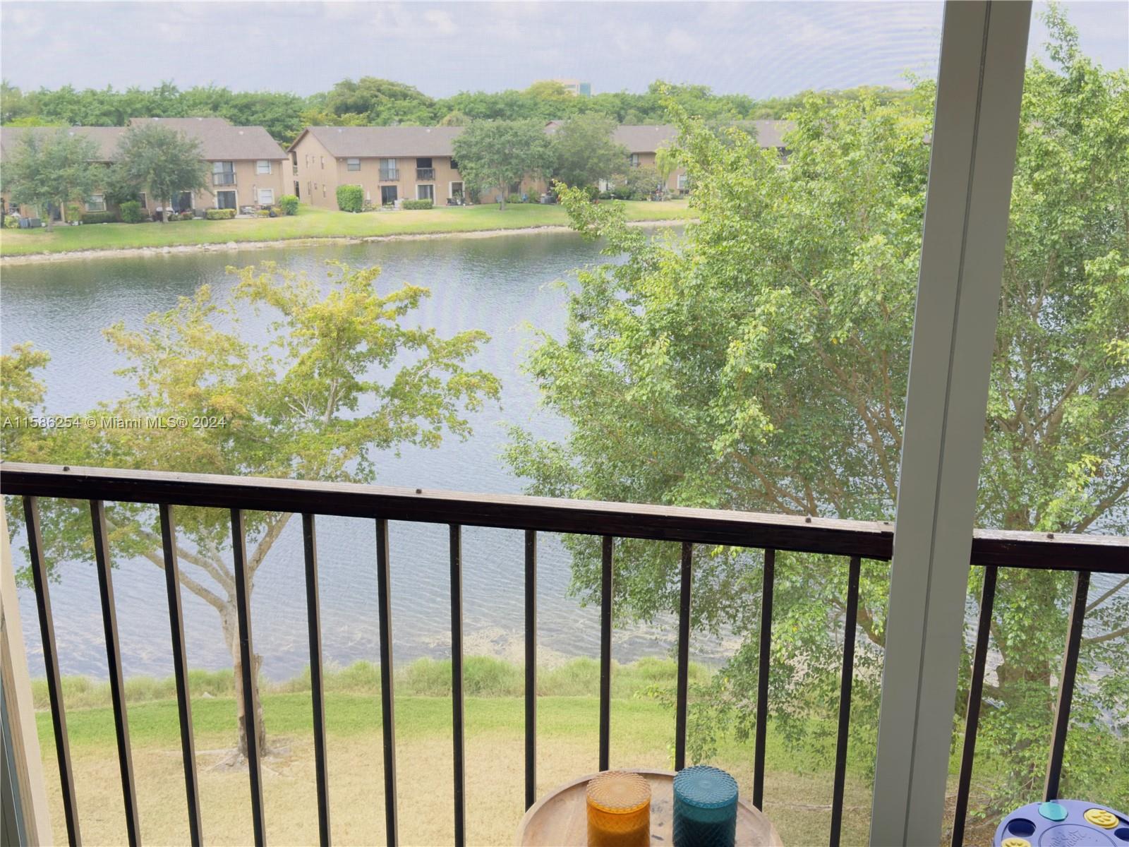 SUNRISE ISLAND CONDOMINIU - Residential