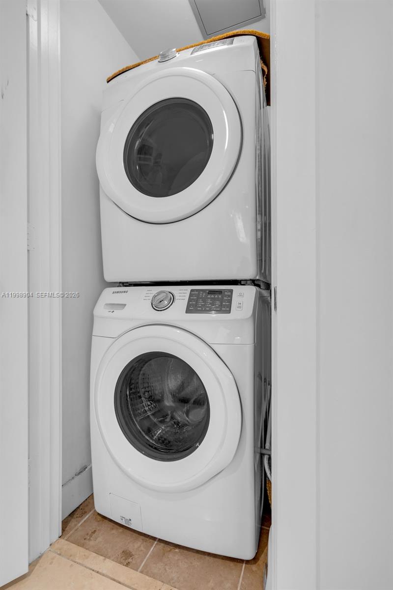 STRADA 315 CONDO - Residential Lease