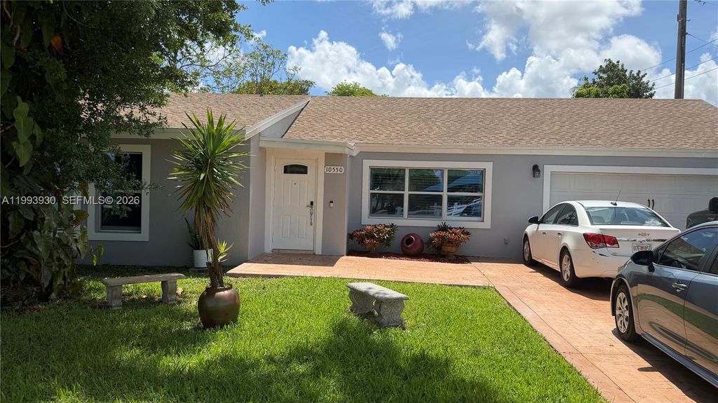Photo of 10550 SW 51st St, Cooper City, FL 33328 (MLS # A11993930)
