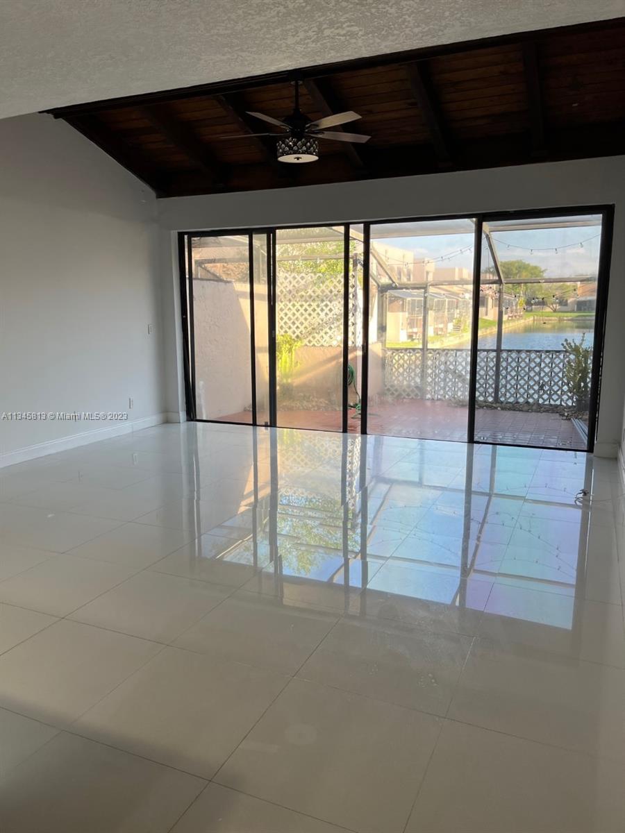 PEMBROKE LAKES SECTION SE - Residential Lease