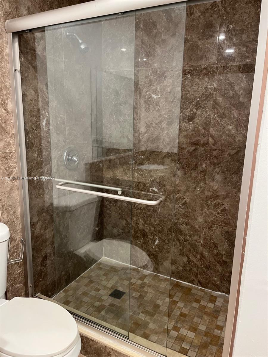 PEMBROKE LAKES SECTION SE - Residential Lease