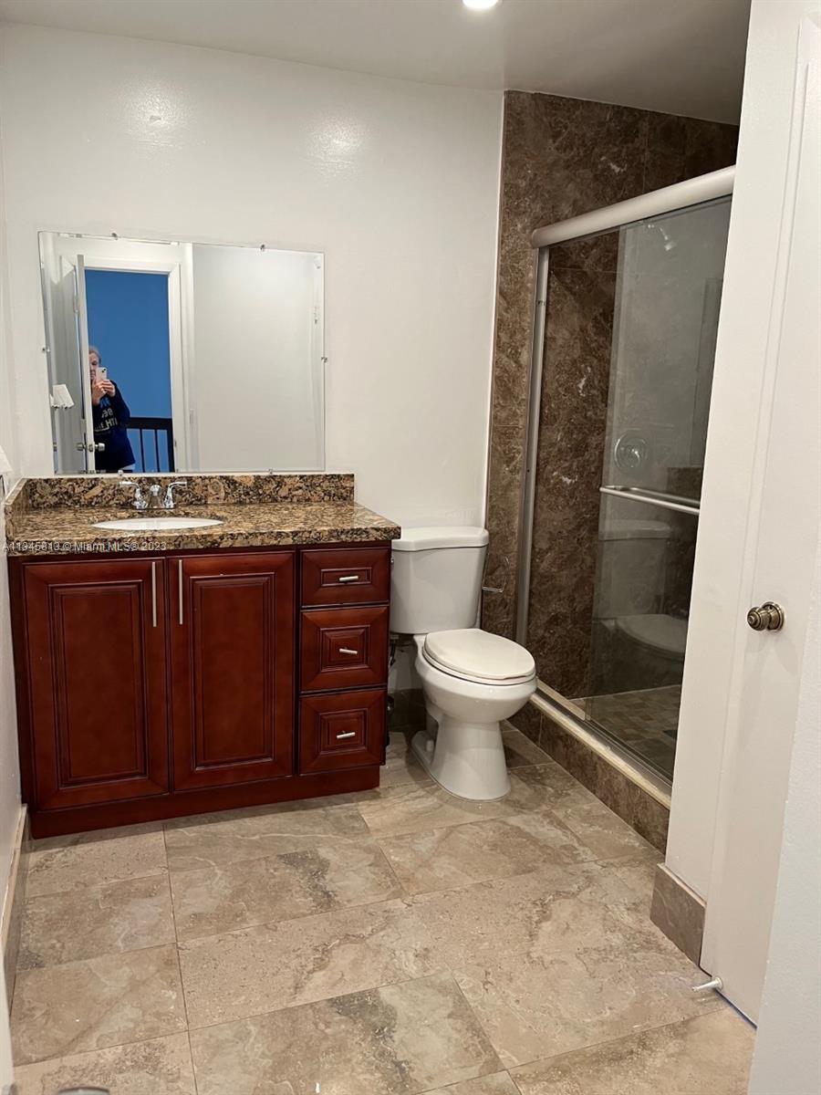 PEMBROKE LAKES SECTION SE - Residential Lease