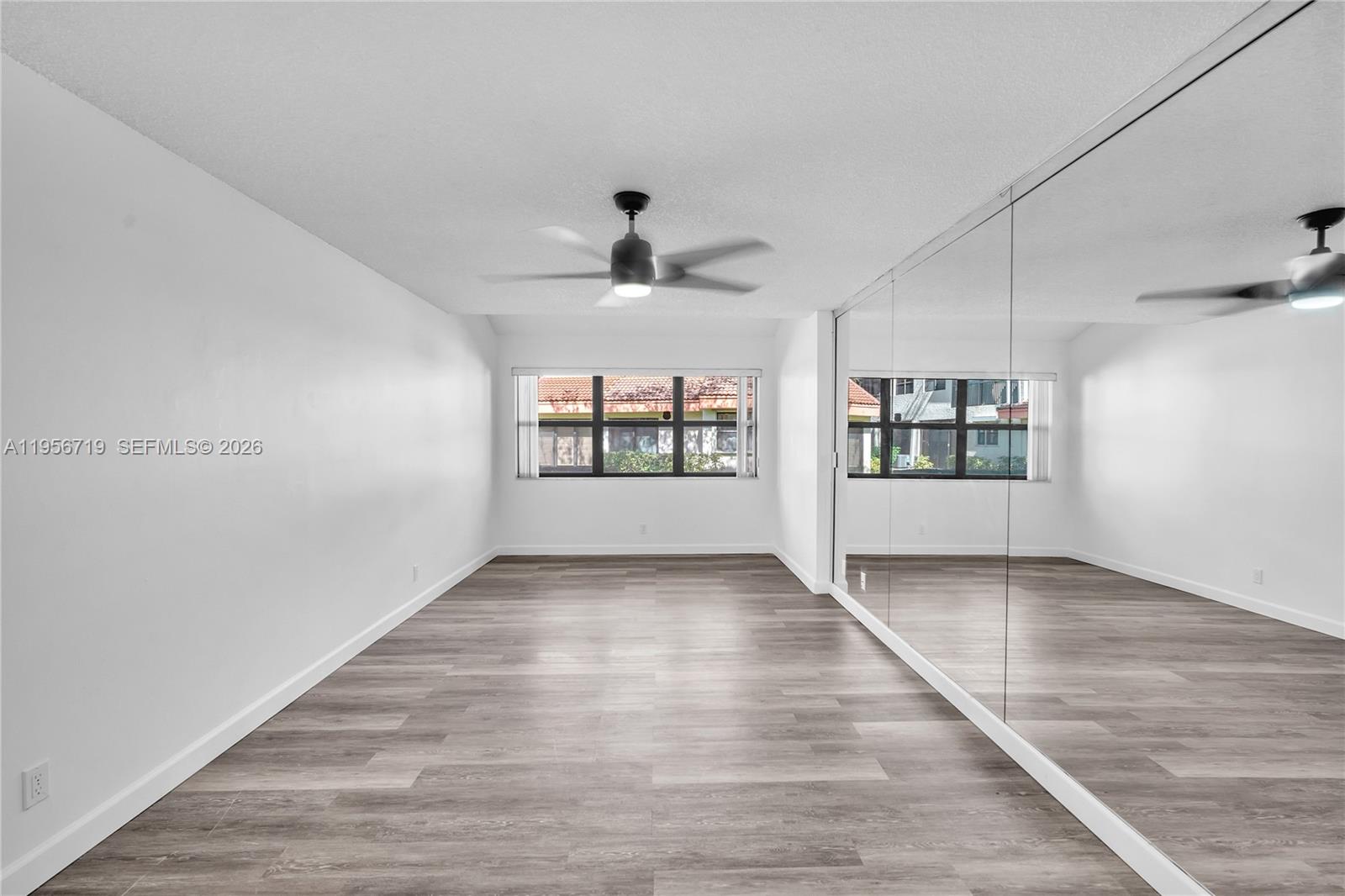 EMERALD OAKS 2 CONDO - Residential