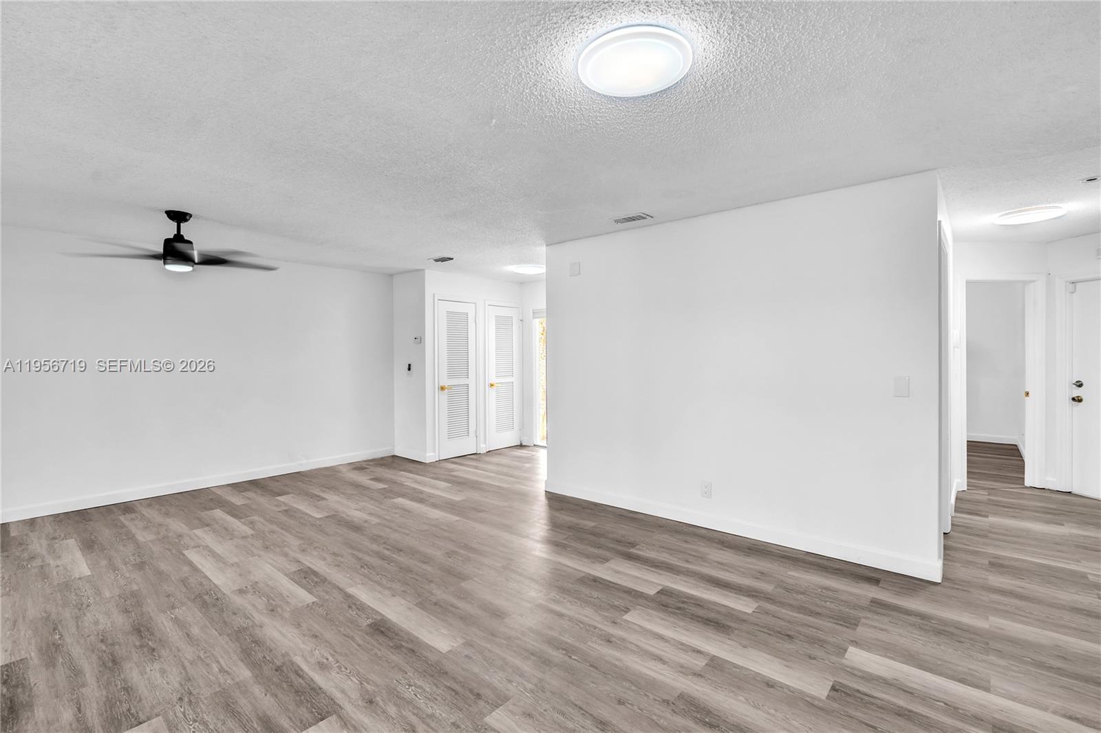 EMERALD OAKS 2 CONDO - Residential