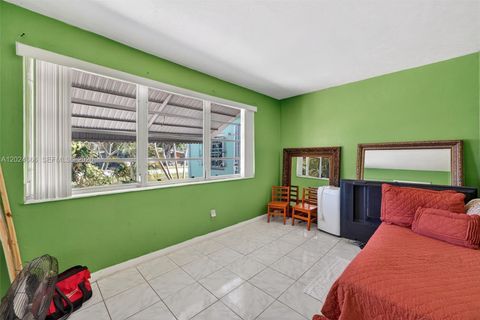 Tiny photo for 5931 NE 1st Ave, Oakland Park, FL 33334 (MLS # A12024666)