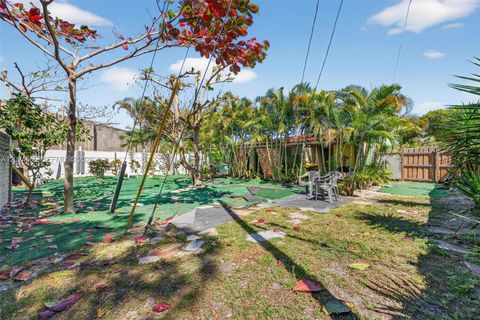 Tiny photo for 5931 NE 1st Ave, Oakland Park, FL 33334 (MLS # A12024666)