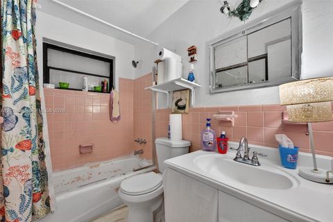 Tiny photo for 5931 NE 1st Ave, Oakland Park, FL 33334 (MLS # A12024666)