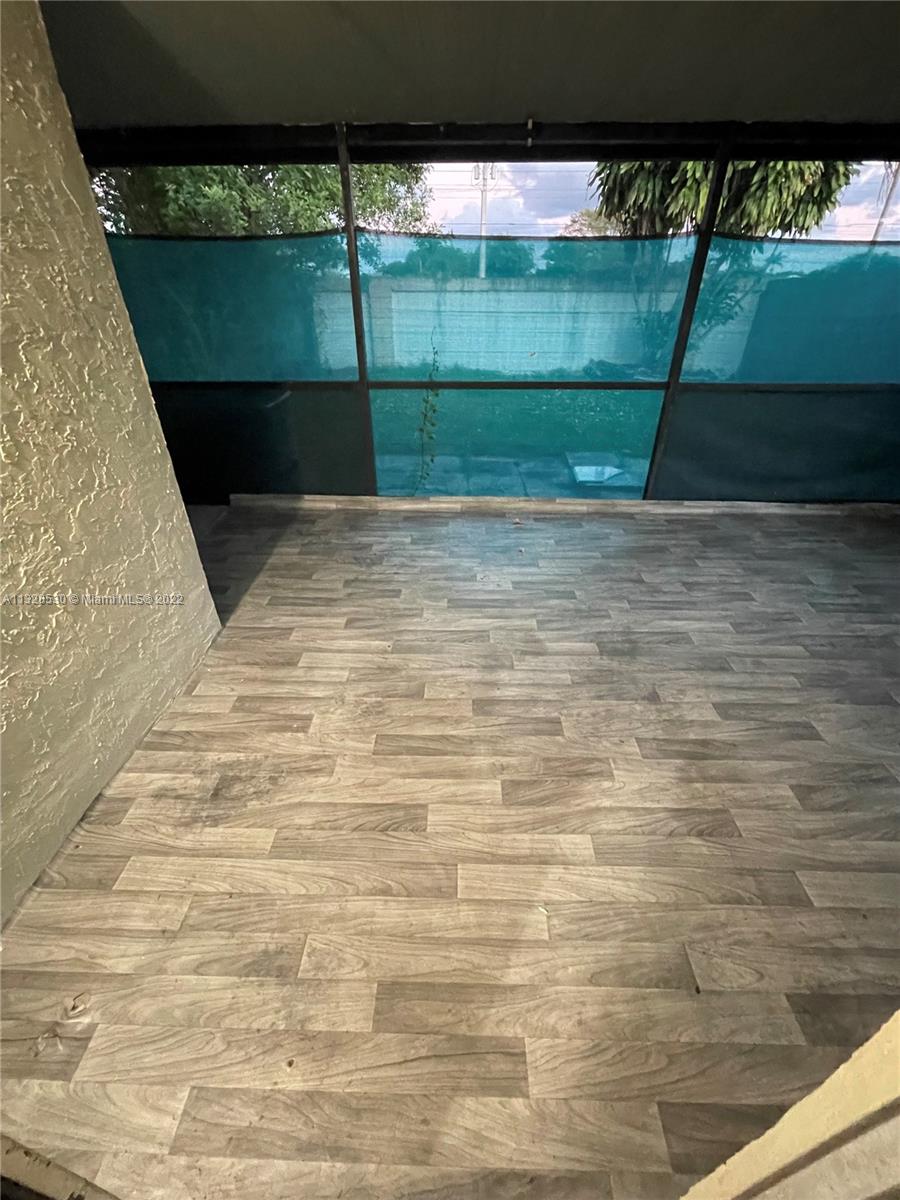 NORTH LAUDERDALE ESTATES - Residential Lease