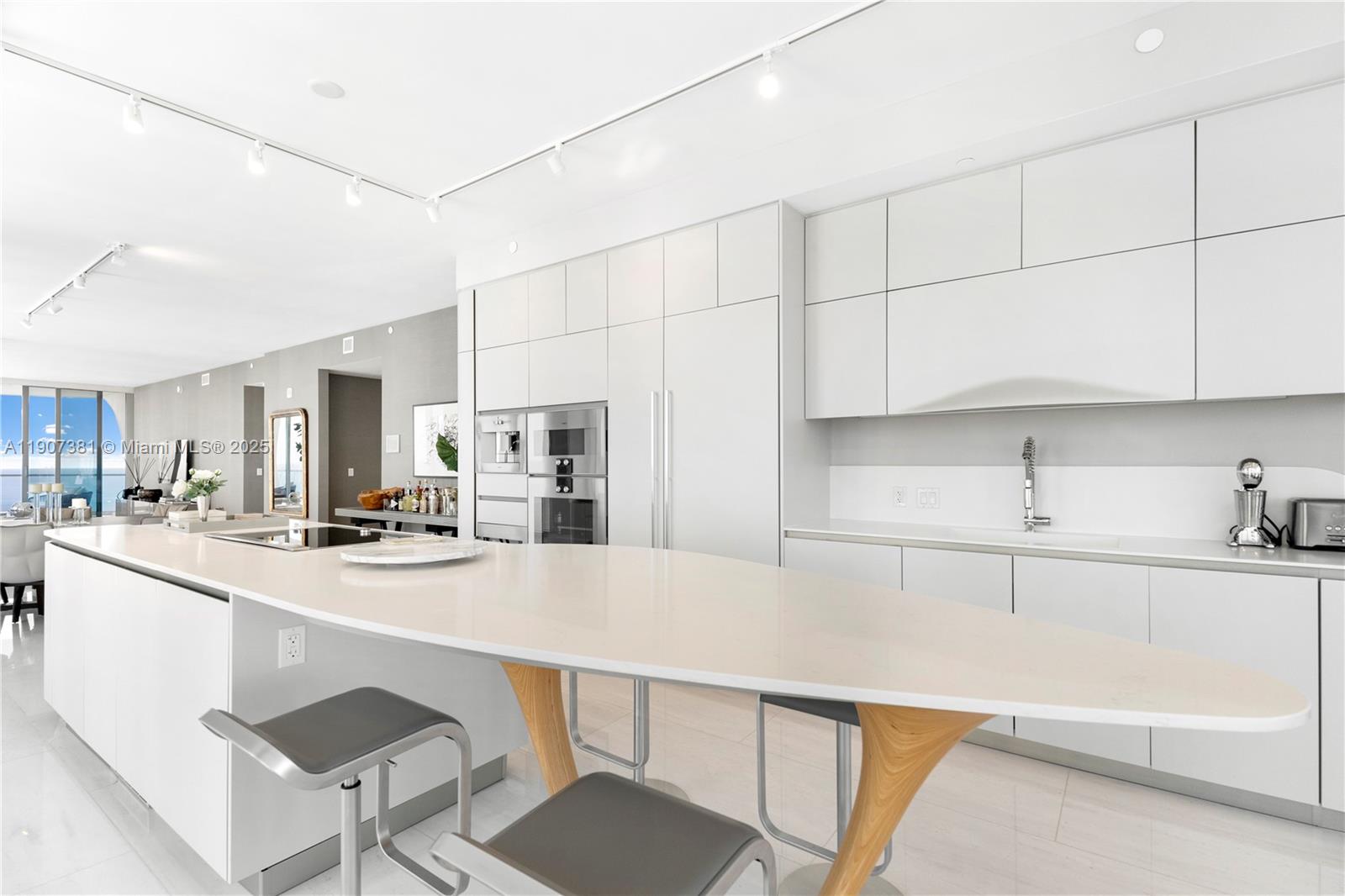 JADE SIGNATURE CONDO - Residential Lease