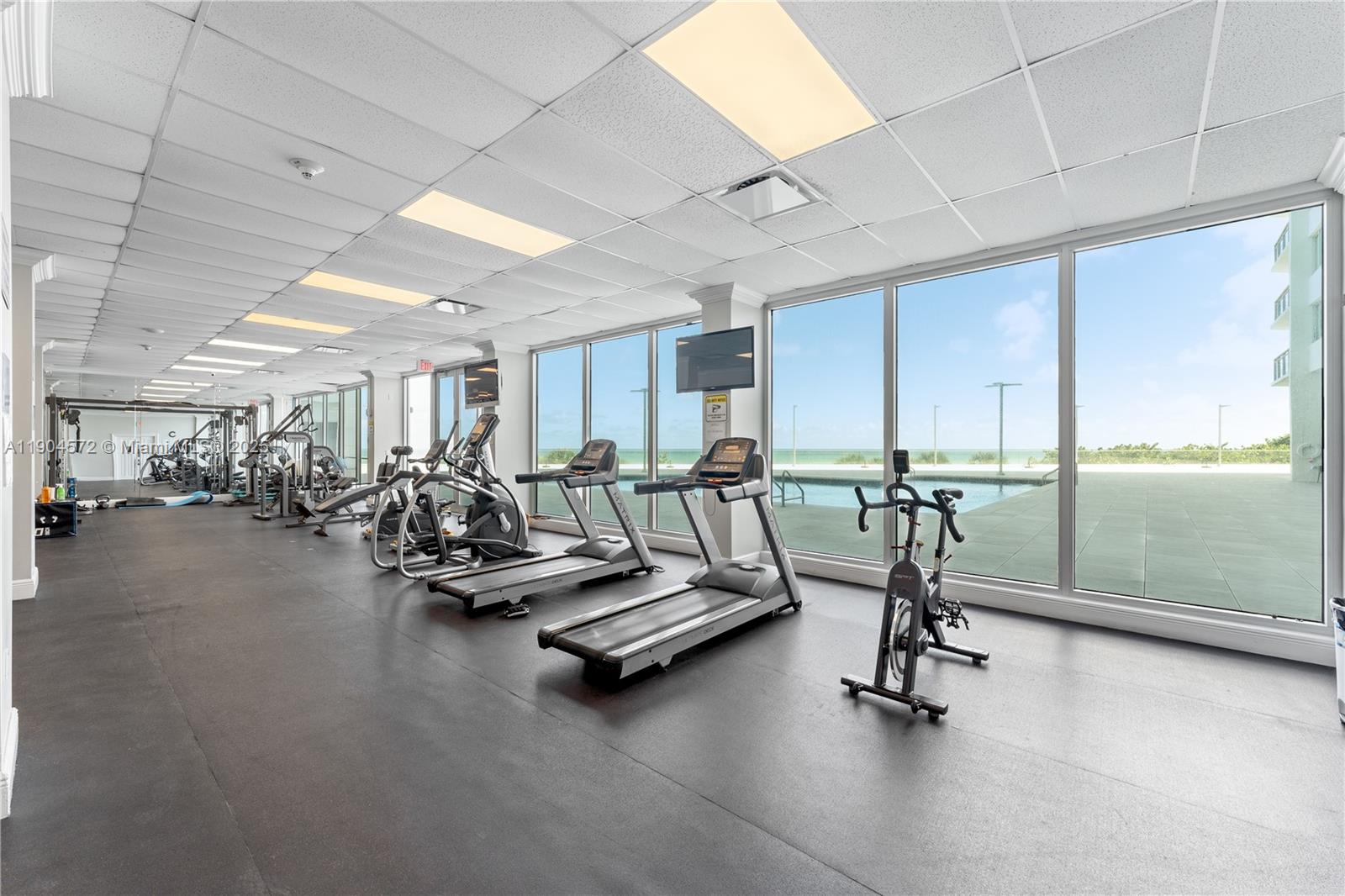 BURLEIGH HOUSE CONDO - Residential