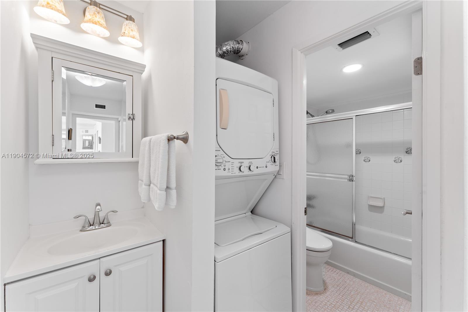 BURLEIGH HOUSE CONDO - Residential