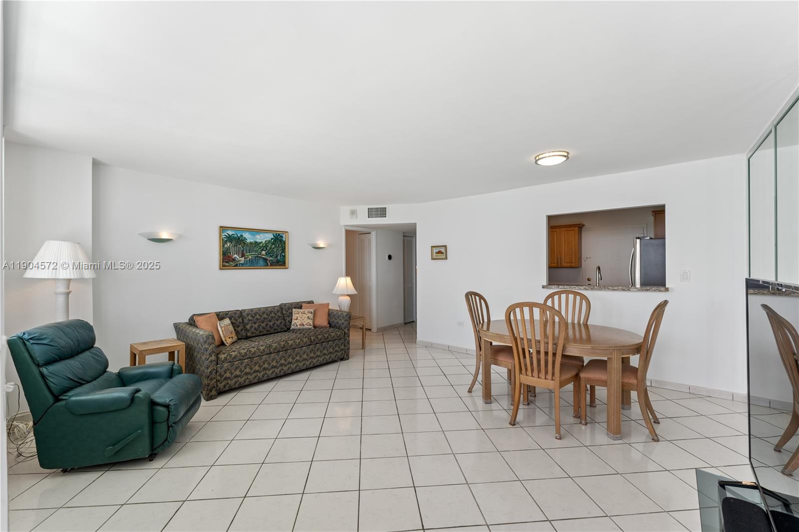 BURLEIGH HOUSE CONDO - Residential