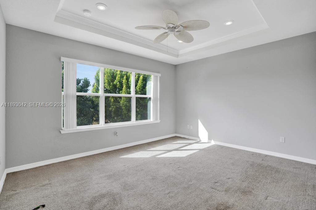 HILLCREST COUNTRY CLUB SO - Residential