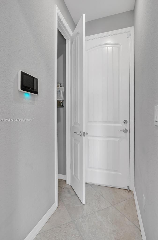 HILLCREST COUNTRY CLUB SO - Residential