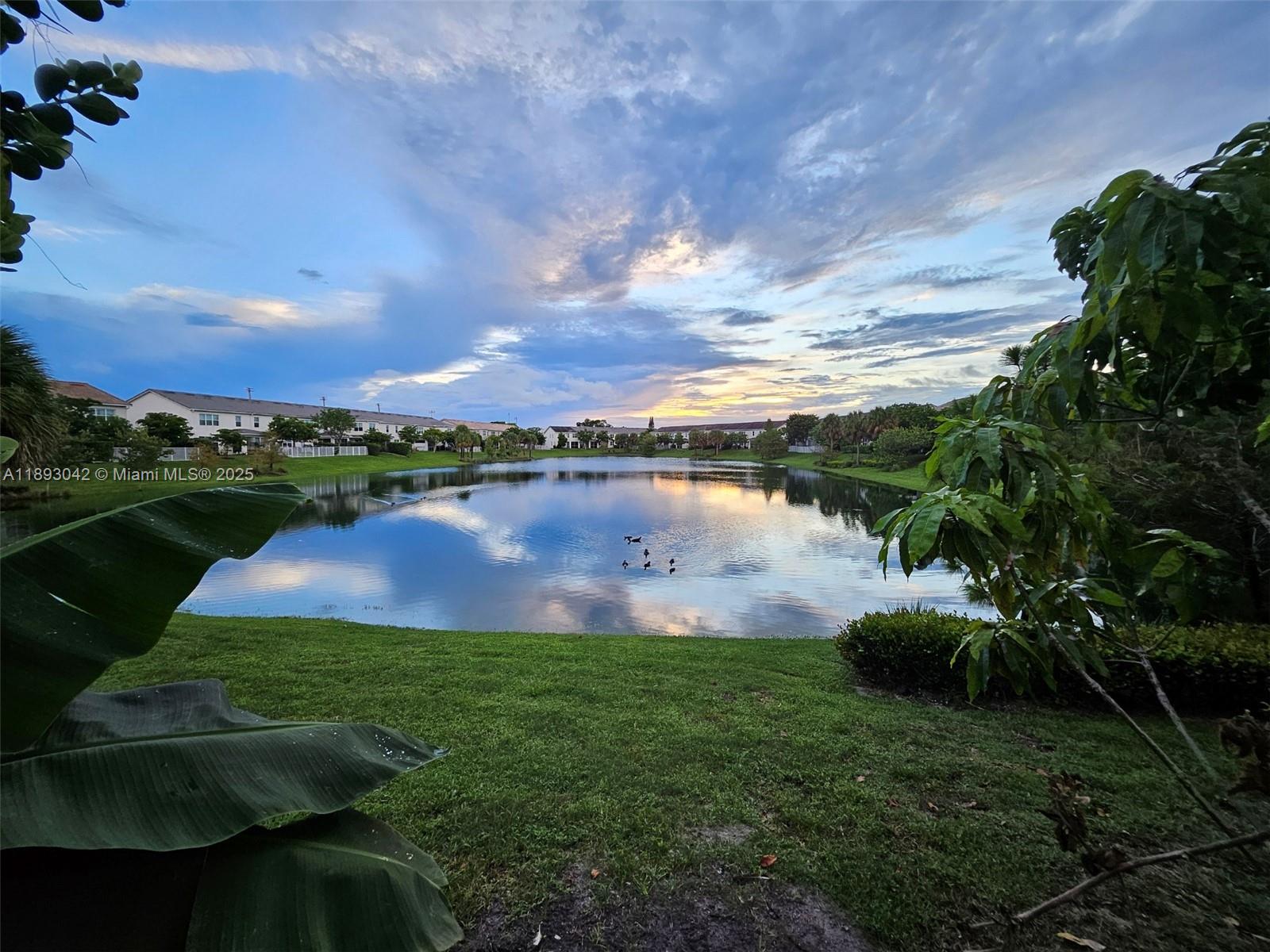 HILLCREST COUNTRY CLUB SO - Residential