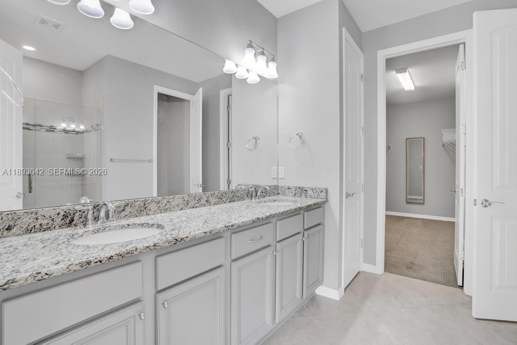 HILLCREST COUNTRY CLUB SO - Residential