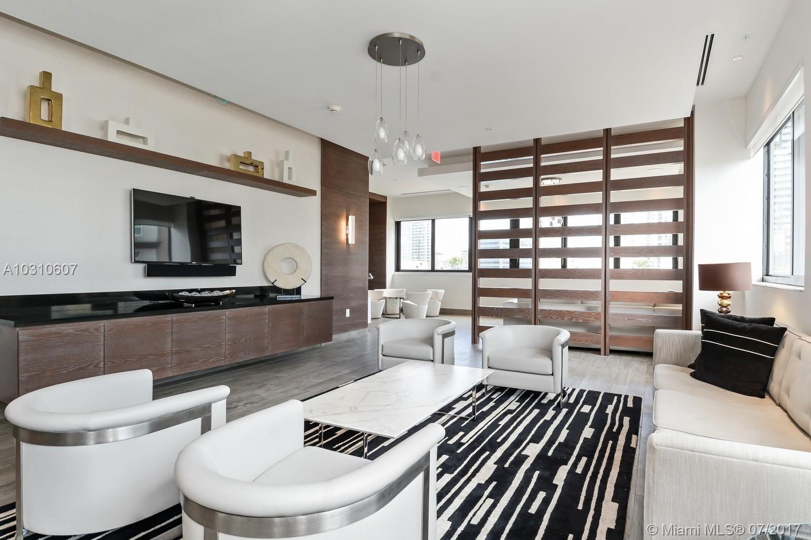 NINE - Residential Lease