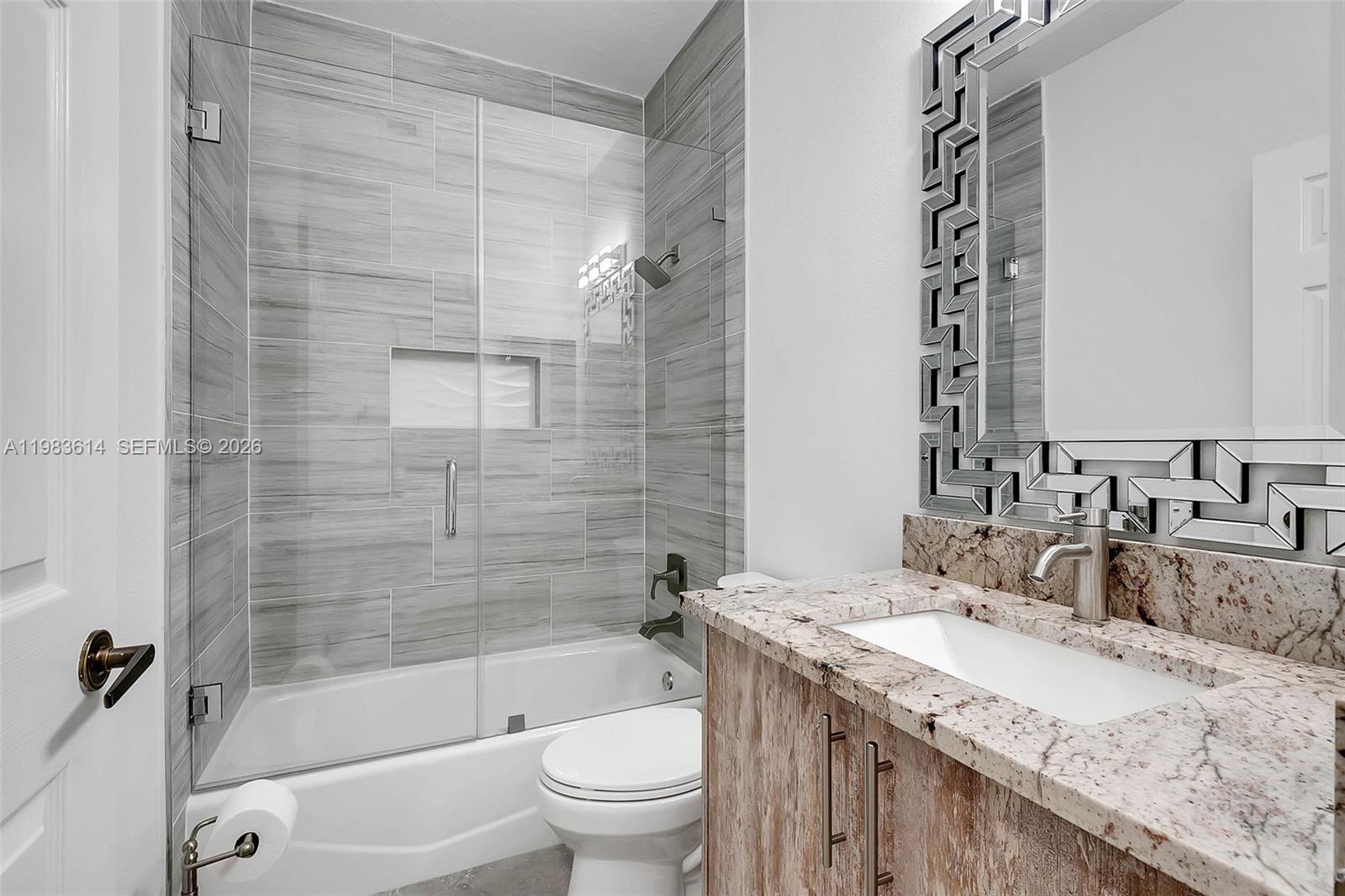 SECTOR 7-PARCEL N-2 - Residential Lease