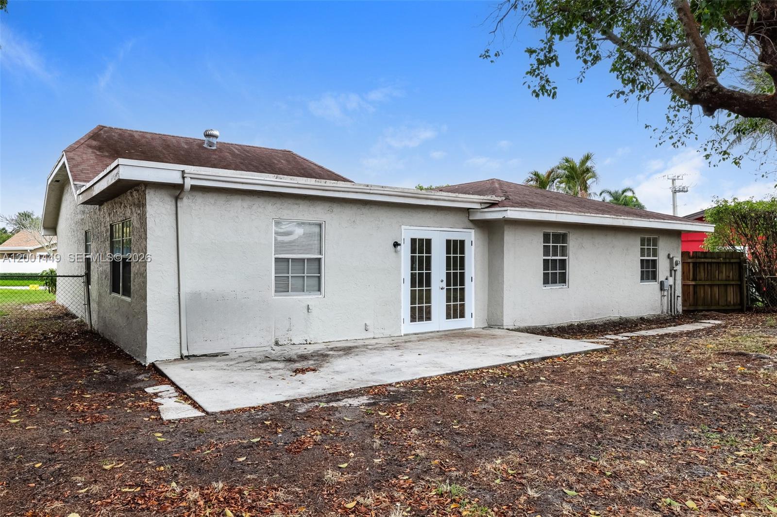 CHATELAINE - Residential Lease