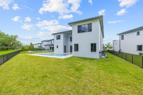 19749 NE 16th Pl 19749 Miami FL 33179