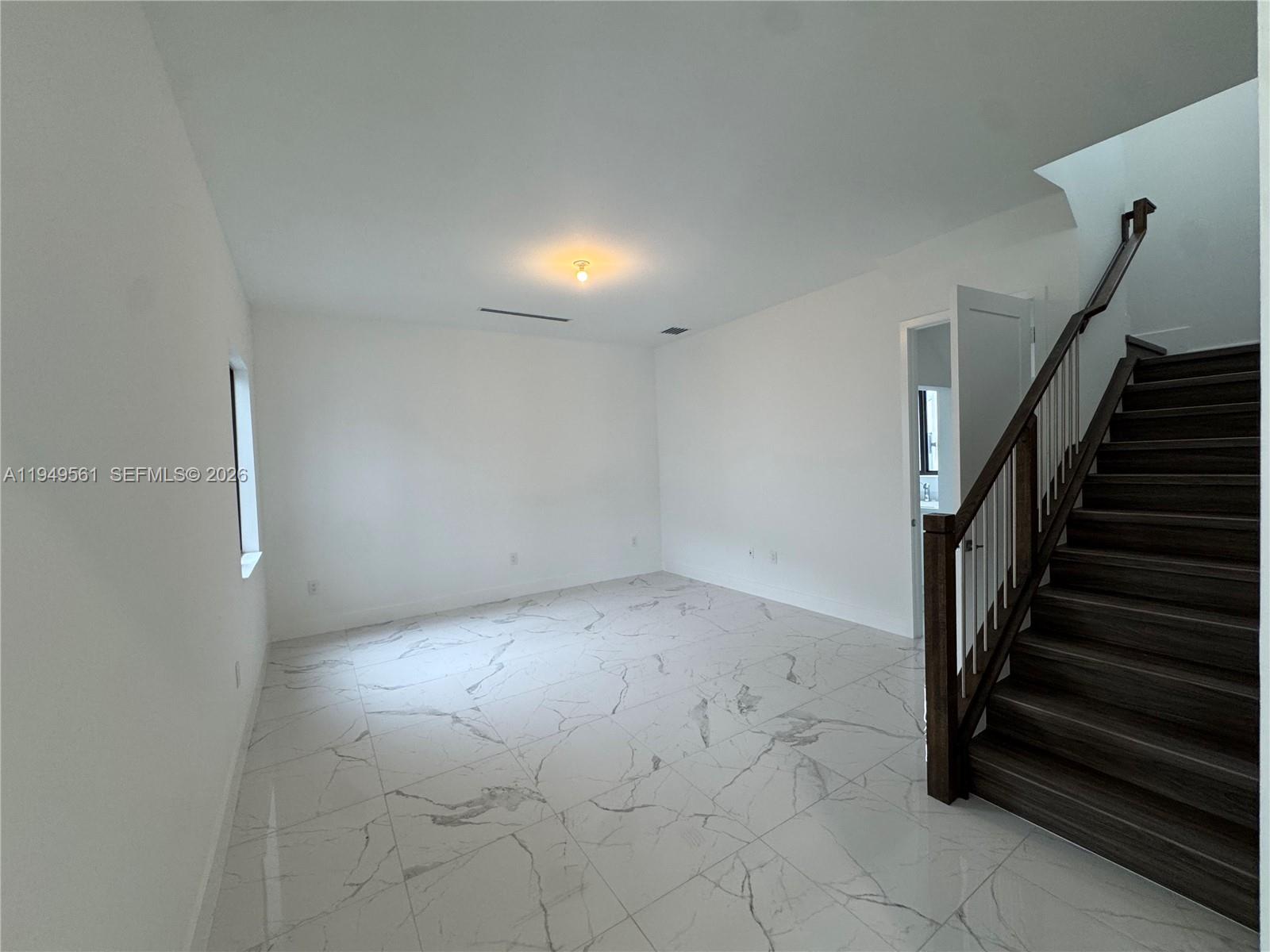 19749 NE 16th Pl 19749