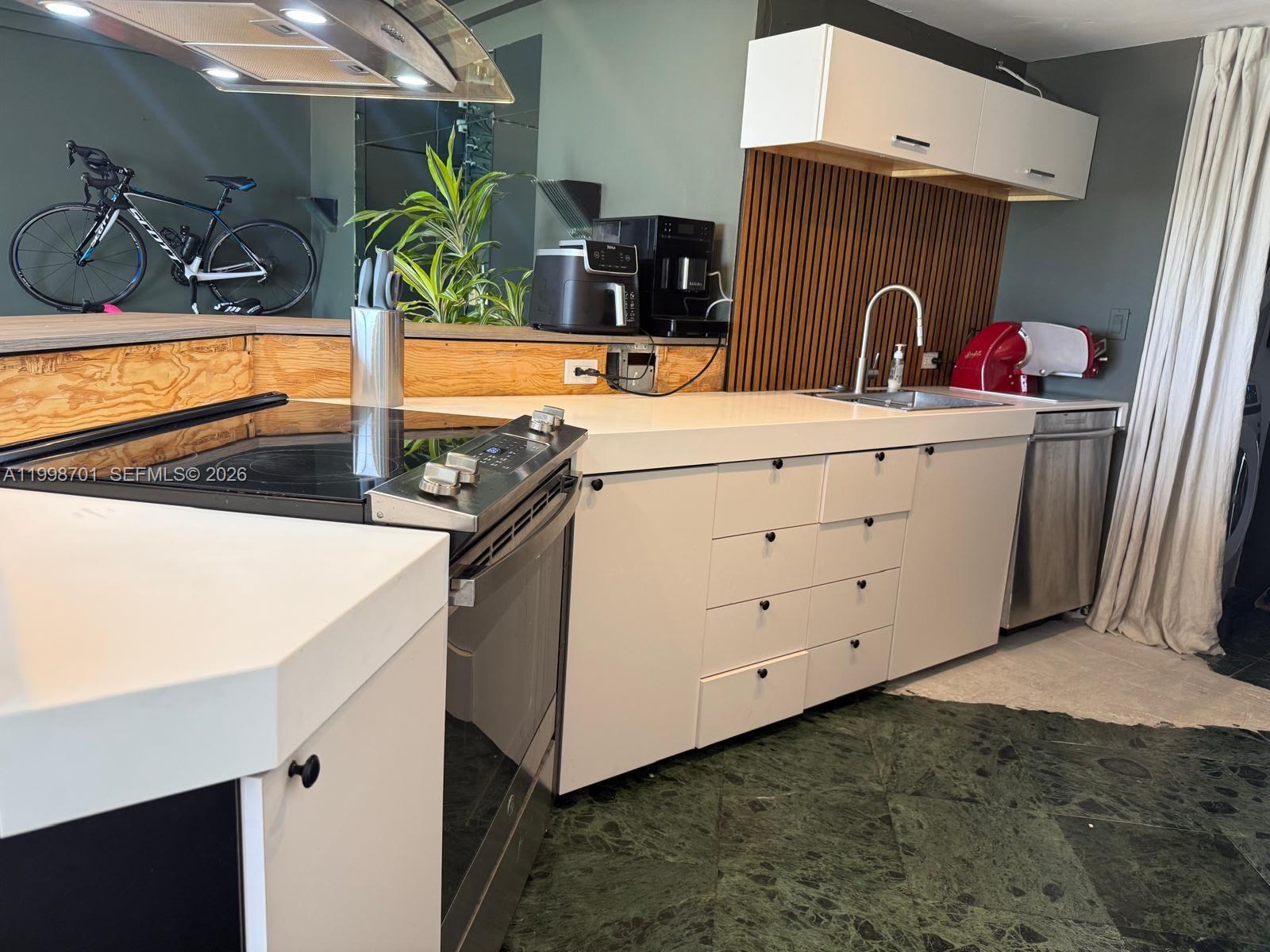 19707 Turnberry Way 28C